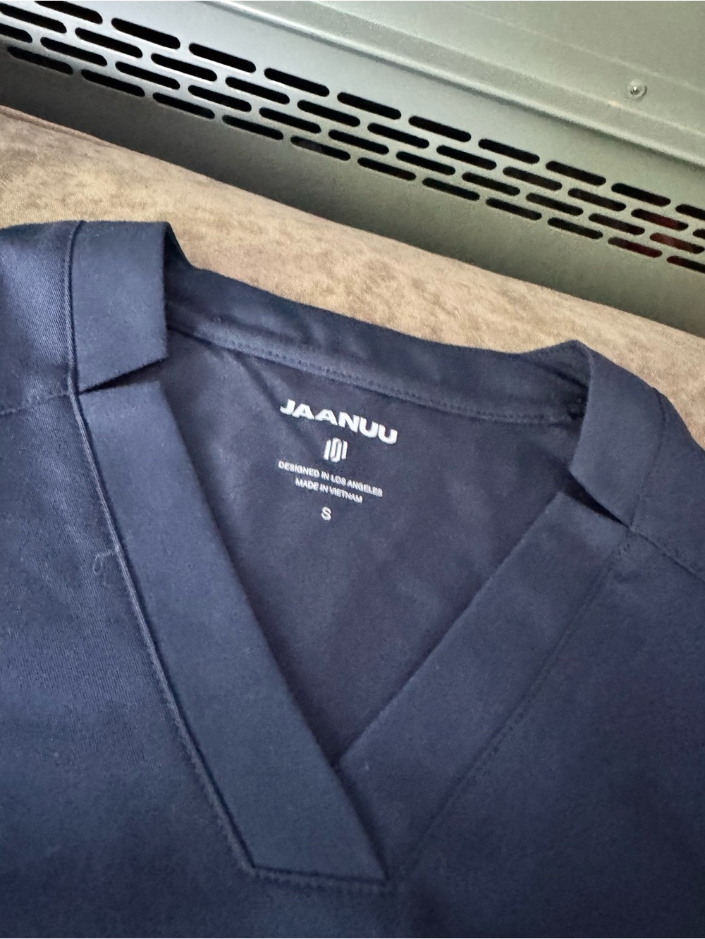 Pair (2) of Jaanuu Helia Classic Scrub Tops (S) + Silex Jogger Pant (S/P) - Picture 3 of 6